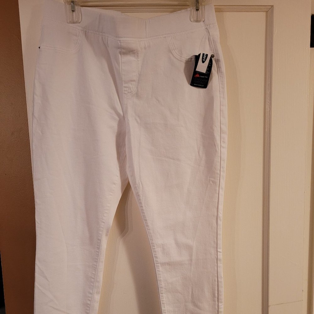 Old Navy White Rockstar Jeggings